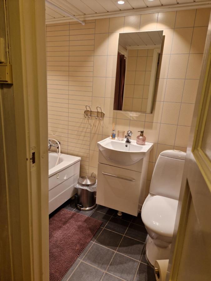 Your Place To Stay In Lofoten At Our Family House! Ballstad Eksteriør billede